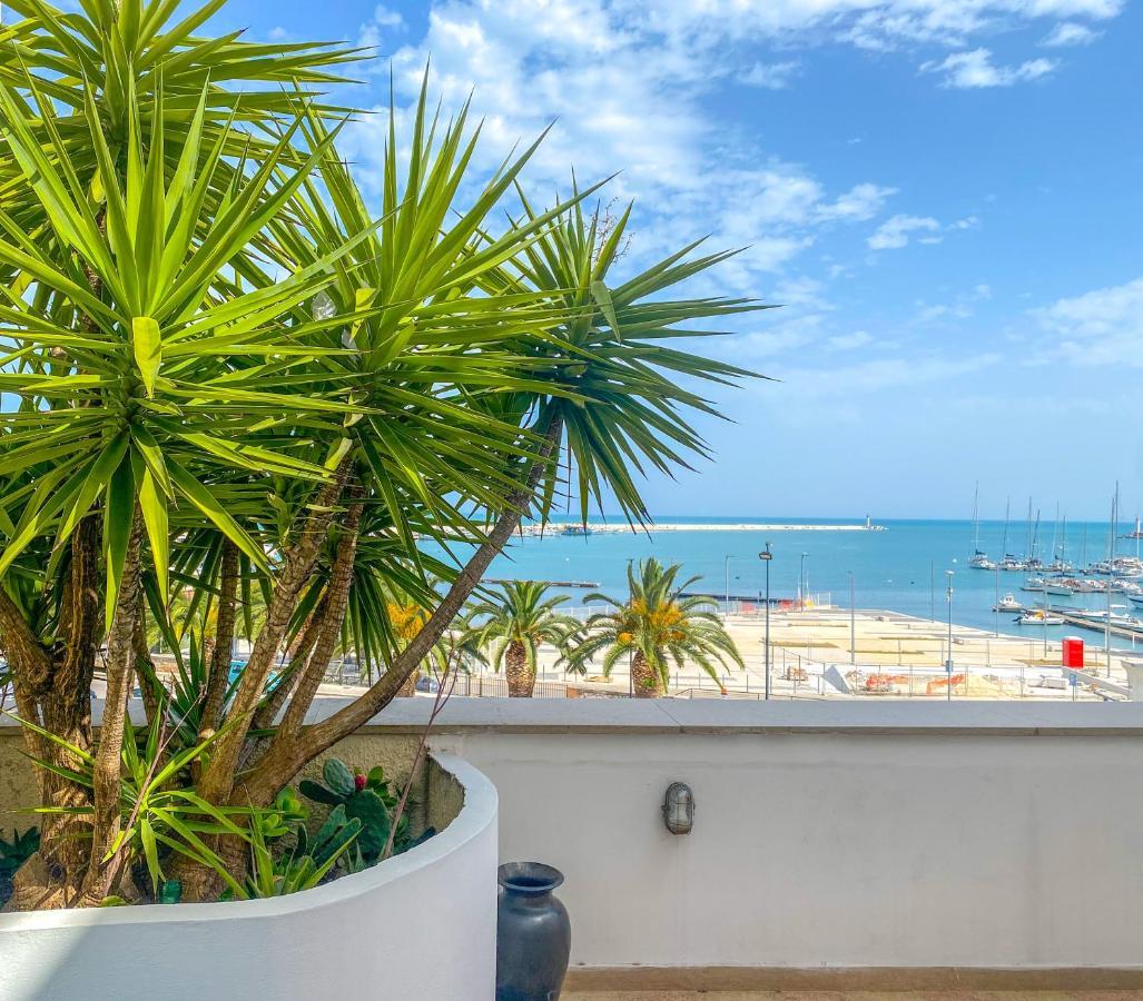 Terrazza Diomede- Manfredi Homes & Villas Манфредония Экстерьер фото